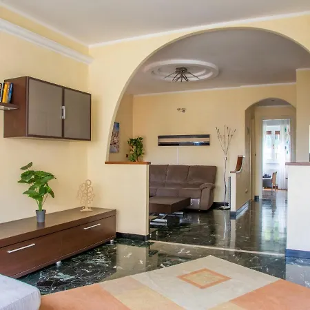 Appartement Appealing In With Sauna Genua