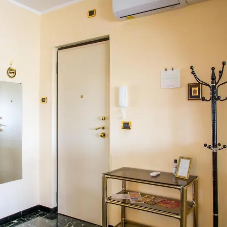 Appealing In With Sauna Apartment Genoa